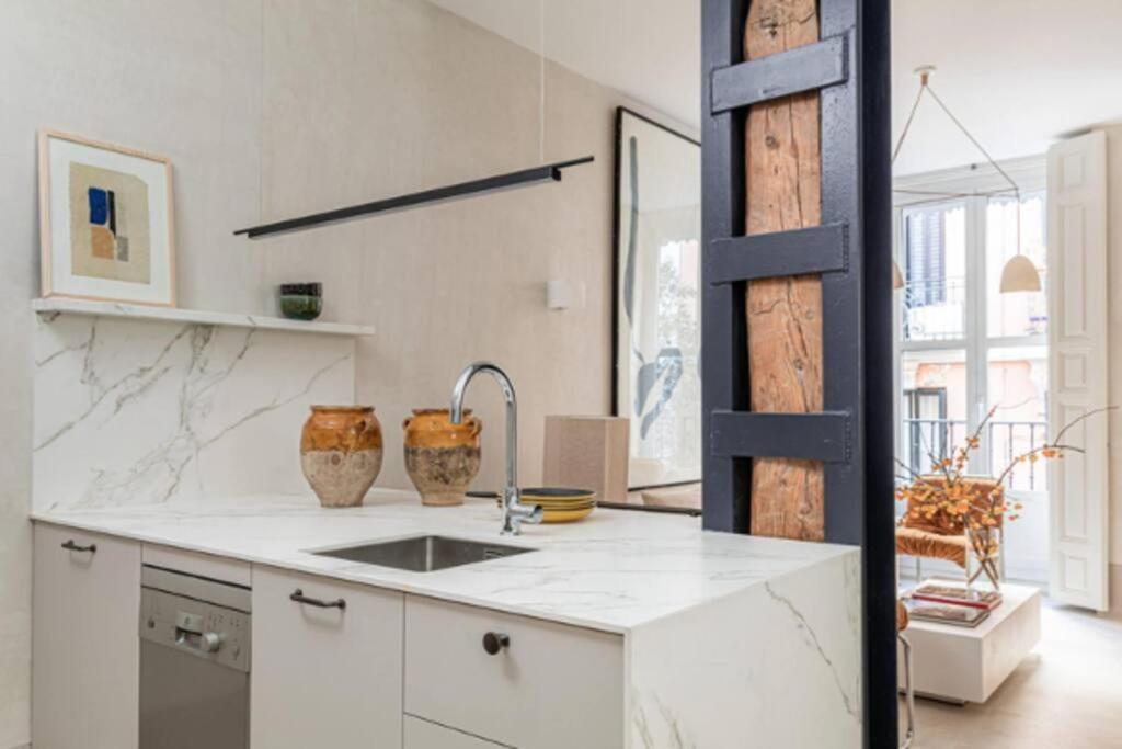 Ferienwohnung Apartamento Exclusivo En Neptuno Madrid Exterior foto